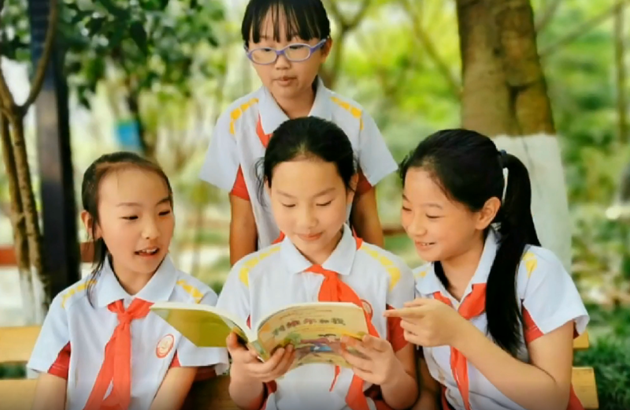 書(shū)香滿(mǎn)校園 智慧潤(rùn)童心——德陽(yáng)外國(guó)語(yǔ)小學(xué)第十五屆讀書(shū)節(jié)開(kāi)幕啦！